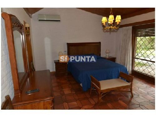Imagen 4 de 7 de Casa En Venta - Playa Mansa