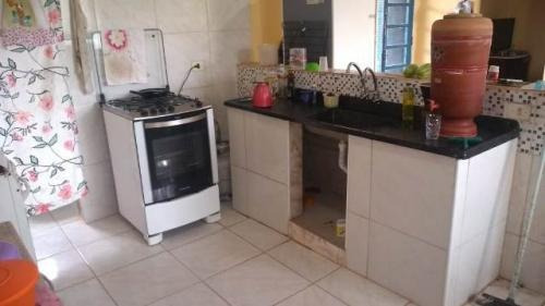 Imagem 7 de 13 de Casa C/ Quintal E Perto Comércios - Itanhaém| Entrada 60 Mil