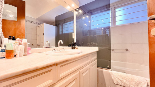 Venta | Permuta | Chalet De Piedra | Sobre 2 Lotes | Los Troncos |