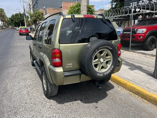 Jeep Liberty Sport 4x4 At