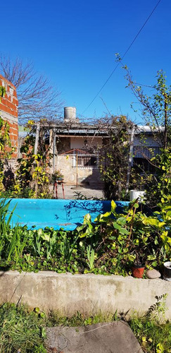 Casa En Venta - 2 Dormitorios 1 Baño - Cochera - 311,6mts2 - Ensenada