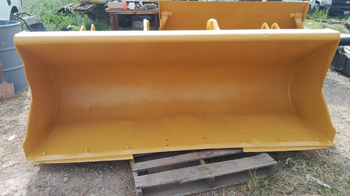 Bote Frontal Retroexcavadora Caterpillar 416c