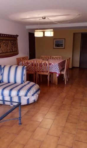 Venta De Apartamento 3 Dormitorios En Roosevelt