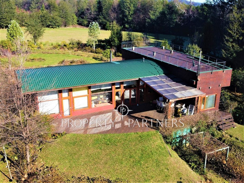 Imagen 30 de 30 de Hermosa Casa En Pucón Con Gran Vista Al Volcán
