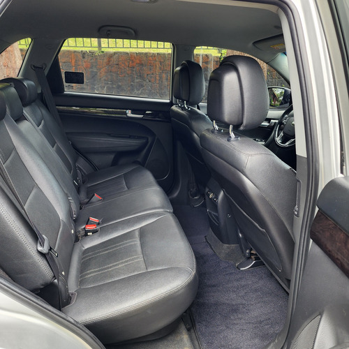 Imagen 15 de 15 de Kia Sorento Coreana