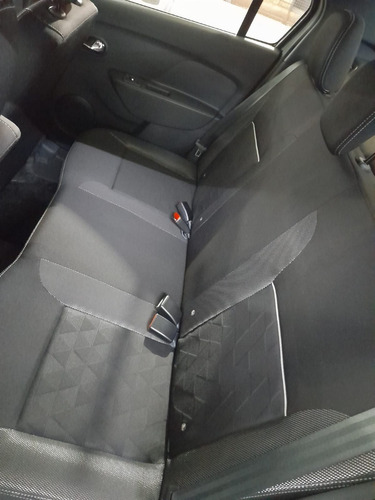 Imagen 13 de 15 de Renault Logan Intense 1.6 (ma)