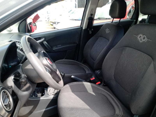 Imagem 13 de 14 de Fiat Grand Siena 1.4 Mpi Attractive 8v Flex 2019