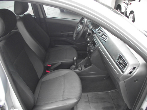 Volkswagen Voyage 1.6 Msi Total Flex 4p