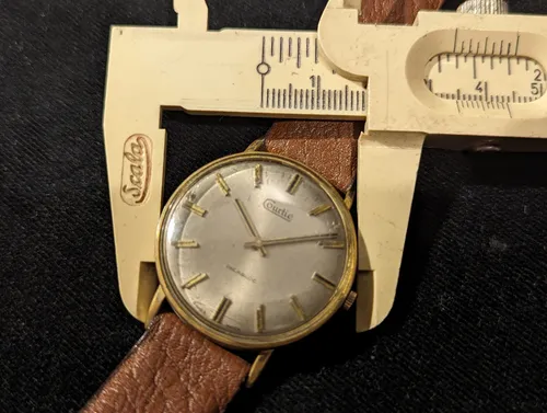 Reloj courtie de cuerda sale