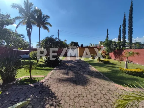 Casa En Venta En Morelos, Pueblo De Cocoyoc Un Nivel