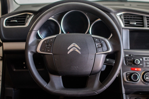 Imagen 13 de 15 de Citroen C4 Lounge S Edicion Thp 165 Full Aa341 Blanco 2016