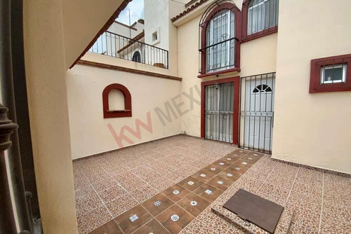 Imagen 1 de 16 de Casa Cañada En Venta, Fraccionamiento Las Brisas En San Migu