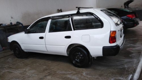 Toyota Corolla Corolla 2001