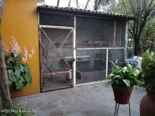 Venta Casa De Campo En Club Campestre De 6 Recamaras! Rahqro