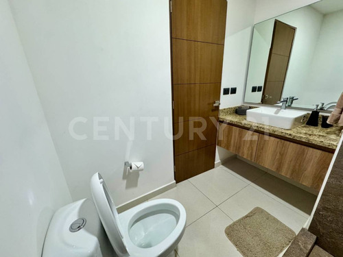 Departamento En Venta En Zoho Skies, Puerto Vallarta