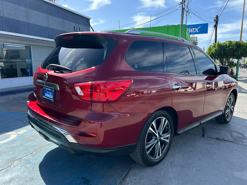 Nissan Pathfinder Exclusive