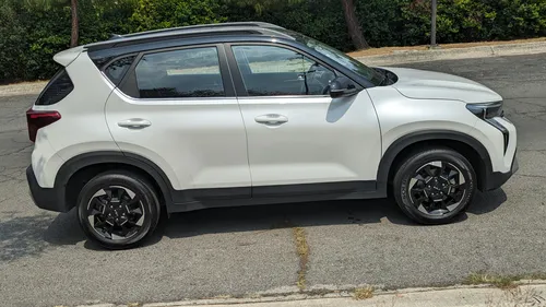 Kia Sonet 1.5 Ex At