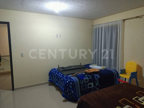 Casa En Venta En Lomas De Banthi, San Juan Del Río, Queretaro.
