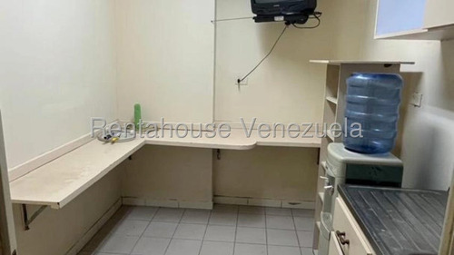 Oficina En Venta En Torre Europa De Campo Alegre 25-19531 Cs