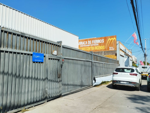 Arriendo De Galpón  Industrial En San Ramón Avenida El Par