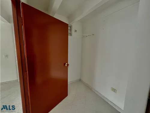 Comodo Y Amplio Apartamento En Envigado De 3 Alcob...(mls#252176)
