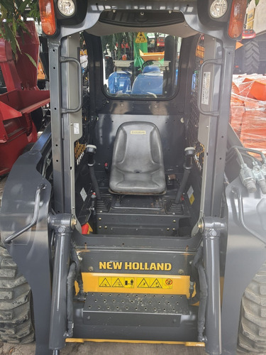 Minicargador Bobcat New Holland L218 Demo