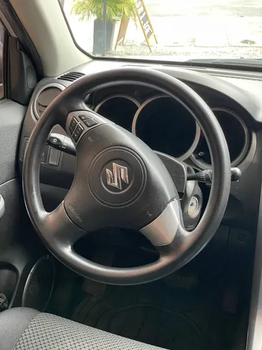 Suzuki Grand Vitara 2.4 4x2