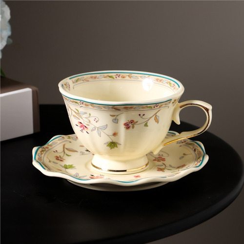 Juego De Taza Y Platillo De Café Con Motivos Florales