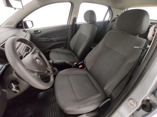 Imagem 9 de 12 de Volkswagen Gol 1.0 12v (flex)