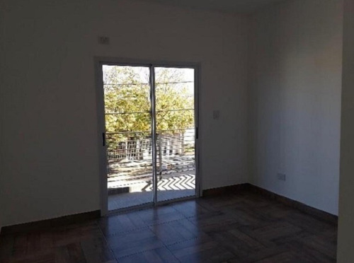 Imagen 7 de 8 de Block En Venta De 5 Departamentos De 3 Ambientes + 3 Cocheras