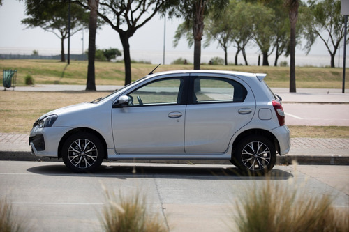 Toyota Etios X 100%