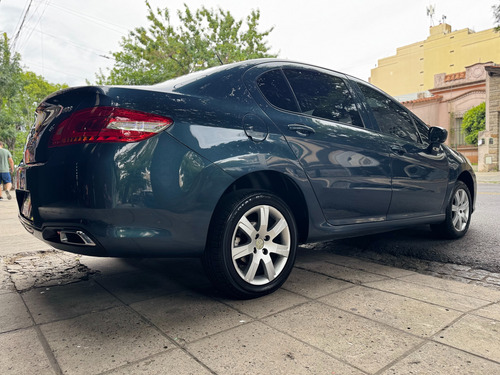 Peugeot 408 2.0 Allure 143cv
