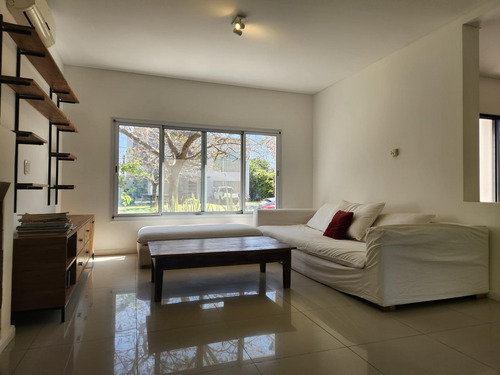 Casa En Venta En Las Liebres Con Excelente Jardín