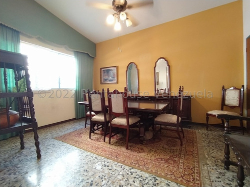 Imagen 4 de 14 de Casa En Venta Urbanización Los Rauseos El Limón 22-16380 Dc