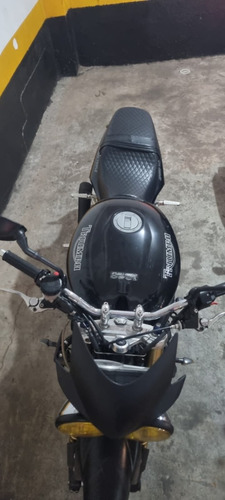 Triumph Speed Triple 1050 - Ano 2006 - Personalizada!