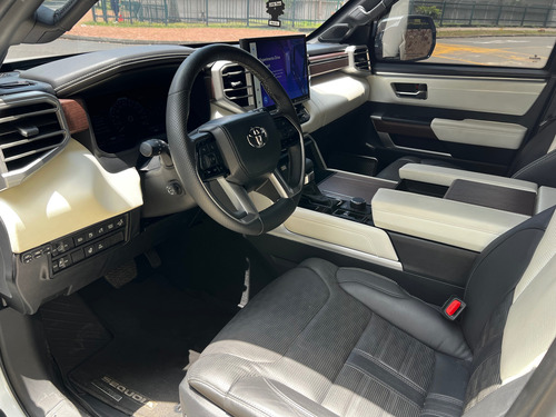 Toyota Sequoia 3.4 V6 Capstone