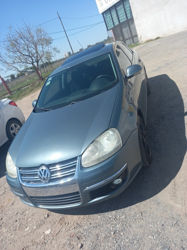 Imagen 14 de 15 de Volkswagen Vento 2009 2.5 Advance 170cv