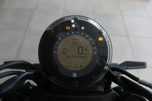 Husqvarna Svartpilen 401-fin@nci@ Con Tarjeta De Credito!