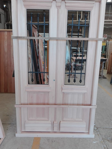 Imagen 4 de 7 de Puerta De Madera Colonial 120x215 Natural