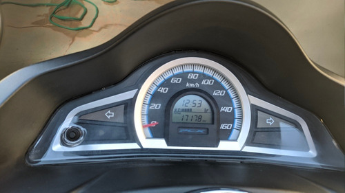 Imagem 2 de 6 de Honda Pcx