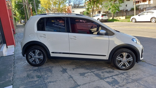 Imagen 5 de 14 de Volkswagen Up! 2019 1.0 Cross Up!