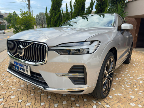 Volvo XC60 2.0 T8 Ultimate Recharge (Plug-In) 5P Hibrido