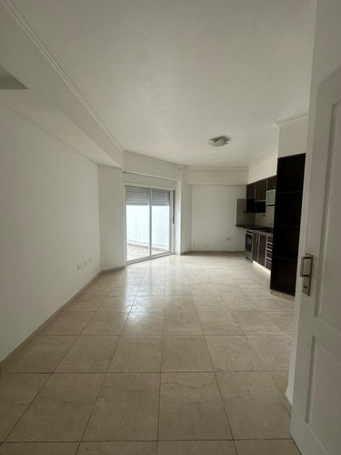 Venta Depto 2 Amb Con Patio De 25 Mts - Caseros
