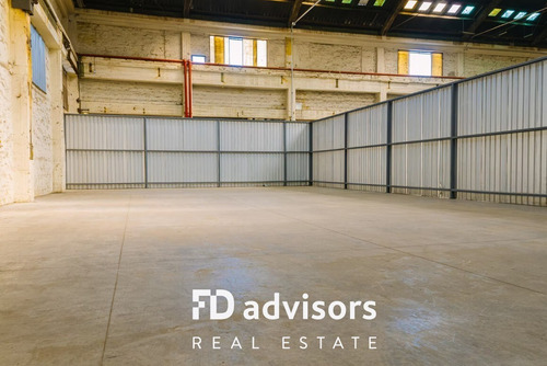Arriendo De Bodegas En Centro Logístico 230 M2 - San Miguel