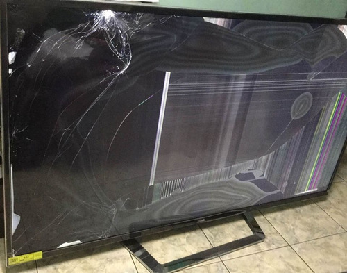 Imagem 5 de 5 de Tv LG 4k Modelo Lm 9600 84 Polegadas(display Trincado