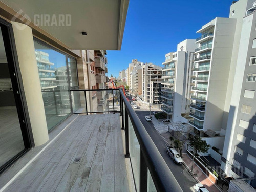 Imagen 23 de 30 de Edificio La Palma Ii , Semipiso De 3 Ambientes En Venta, Playa Grande