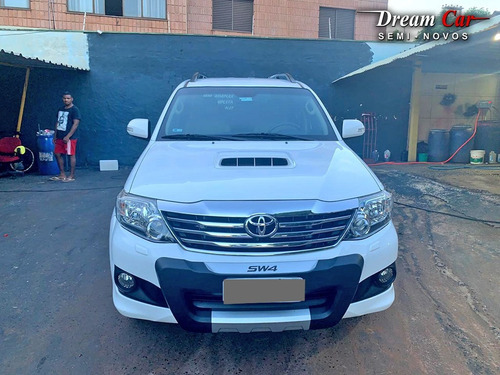 Toyota Hilux Sw4 Srv D4d 3.0 Branco 2014