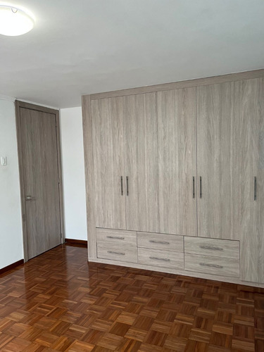 Imagen 17 de 27 de Departamento Recién Remodelado. Moderno.terminaciones De 1ra
