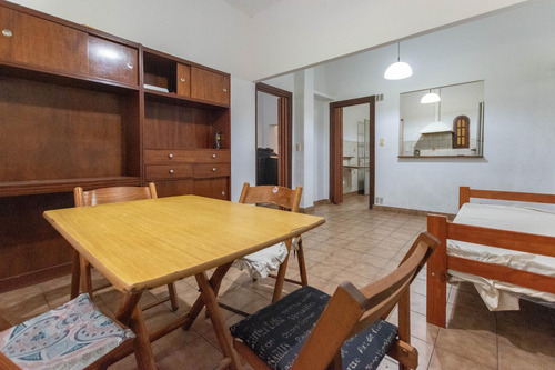 1 Entre 39 Y 40 La Plata - Casa De Dos Dormitorios Con Coche