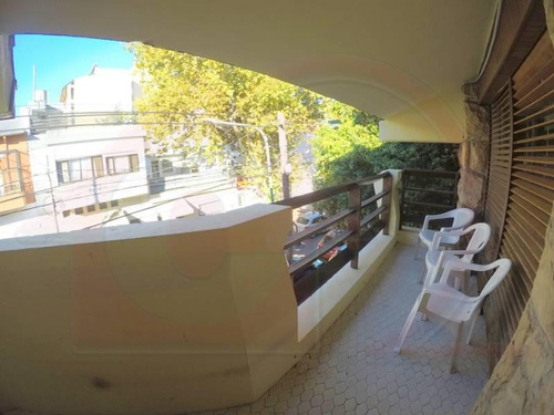 Gran Chalet Ideal Vivienda Multifamiliar + Profesional En Exc Sector